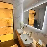 Secret Rock - Jaccuzi Prive * 拉罗什-阿登