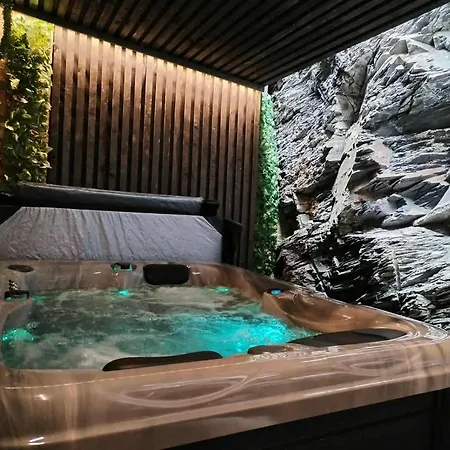 Secret Rock - Jaccuzi Prive Appartement La-Roche-en-Ardenne