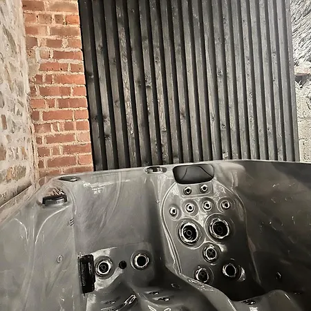 Secret Rock - Jaccuzi Prive Apartman